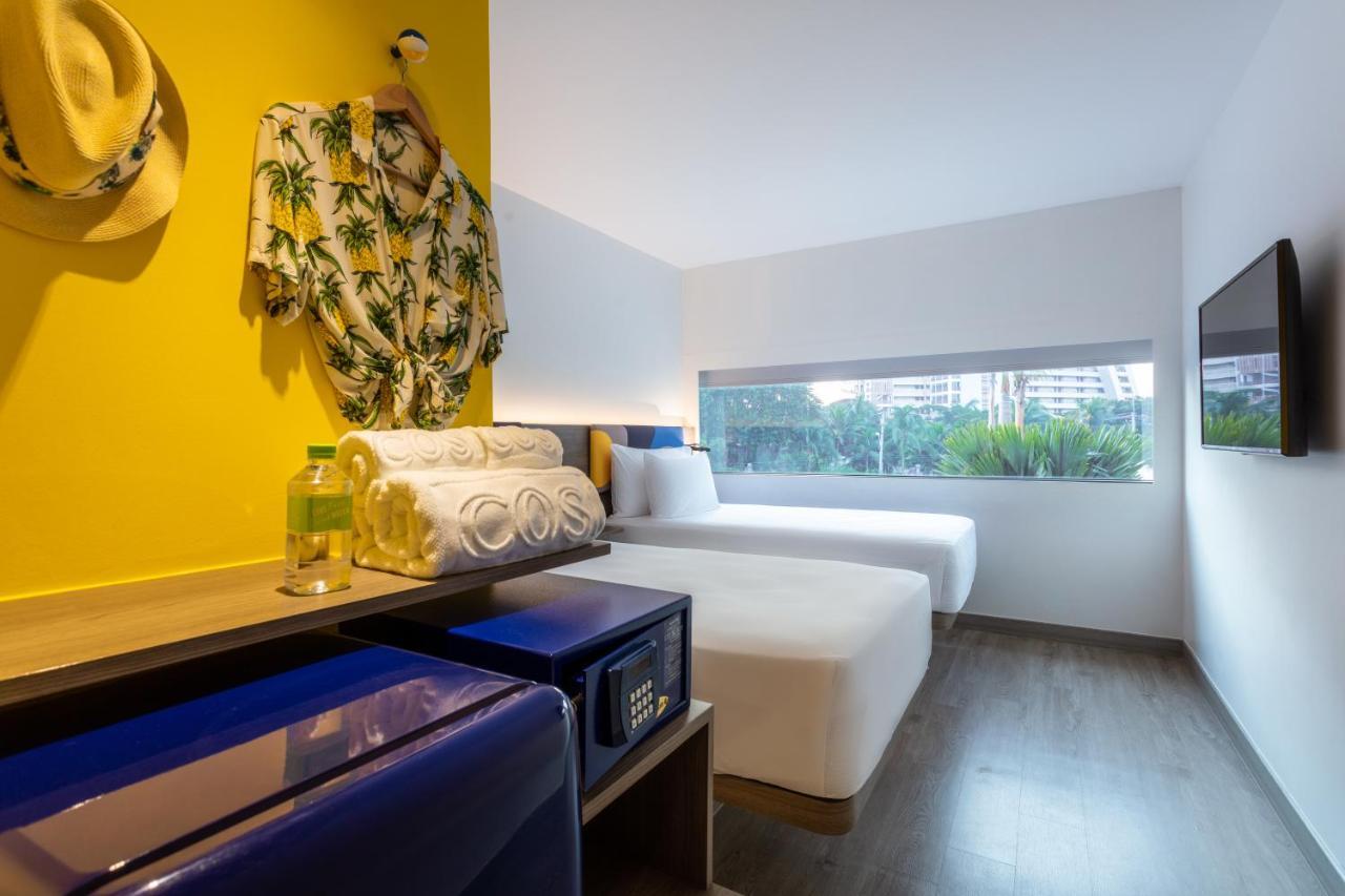 Cosi Wong Amat - Sha Certified 3*