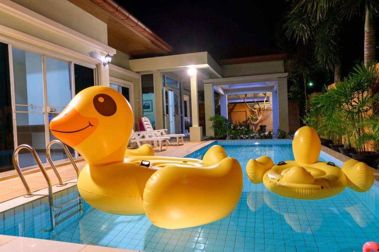 Villa Baronial Pool Villas