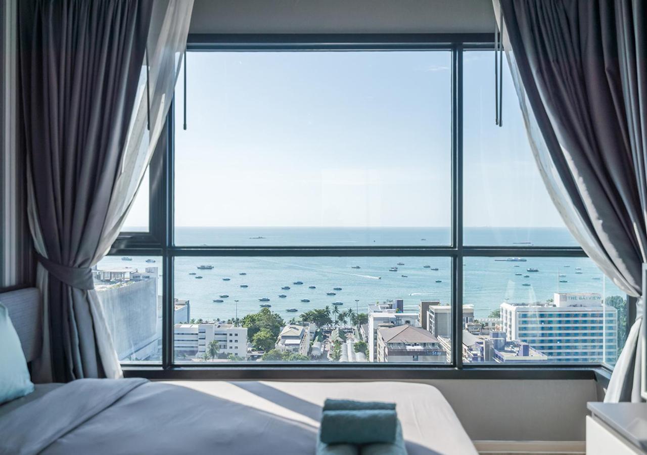 The Base Sea View Suites Apartment *