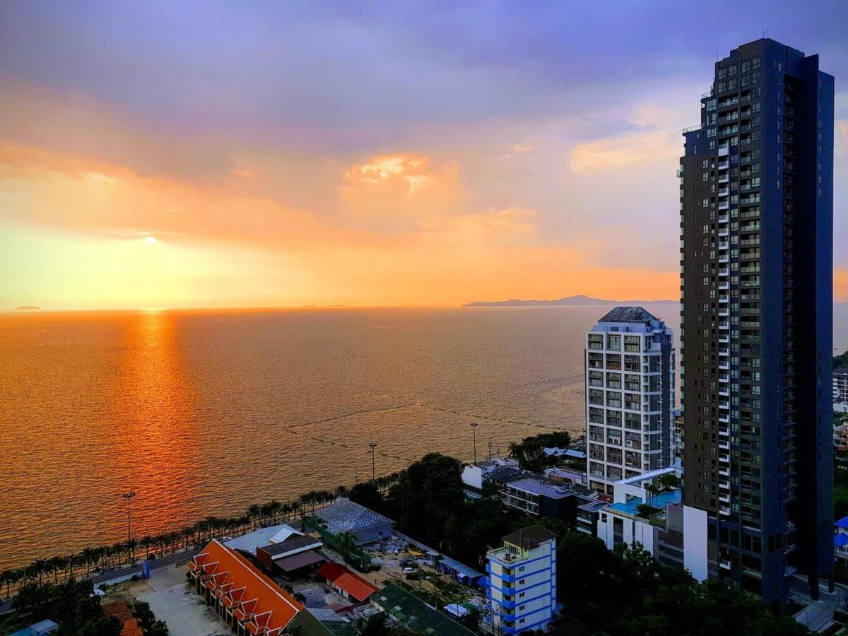 Kosin Beach Pattaya Pattaya