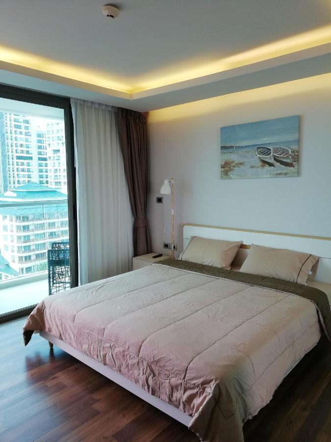 The Peak Towers Sea View Pattaya