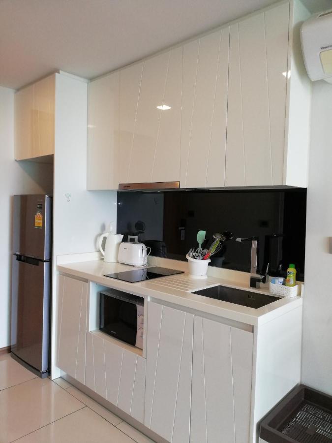 Apartment The Peak Towers Sea View *