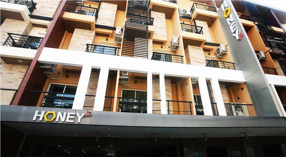 โรงแรม Honey