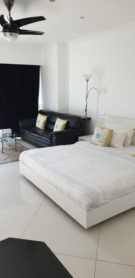 Hotel Vtsix At View Talay 6 Pattaya