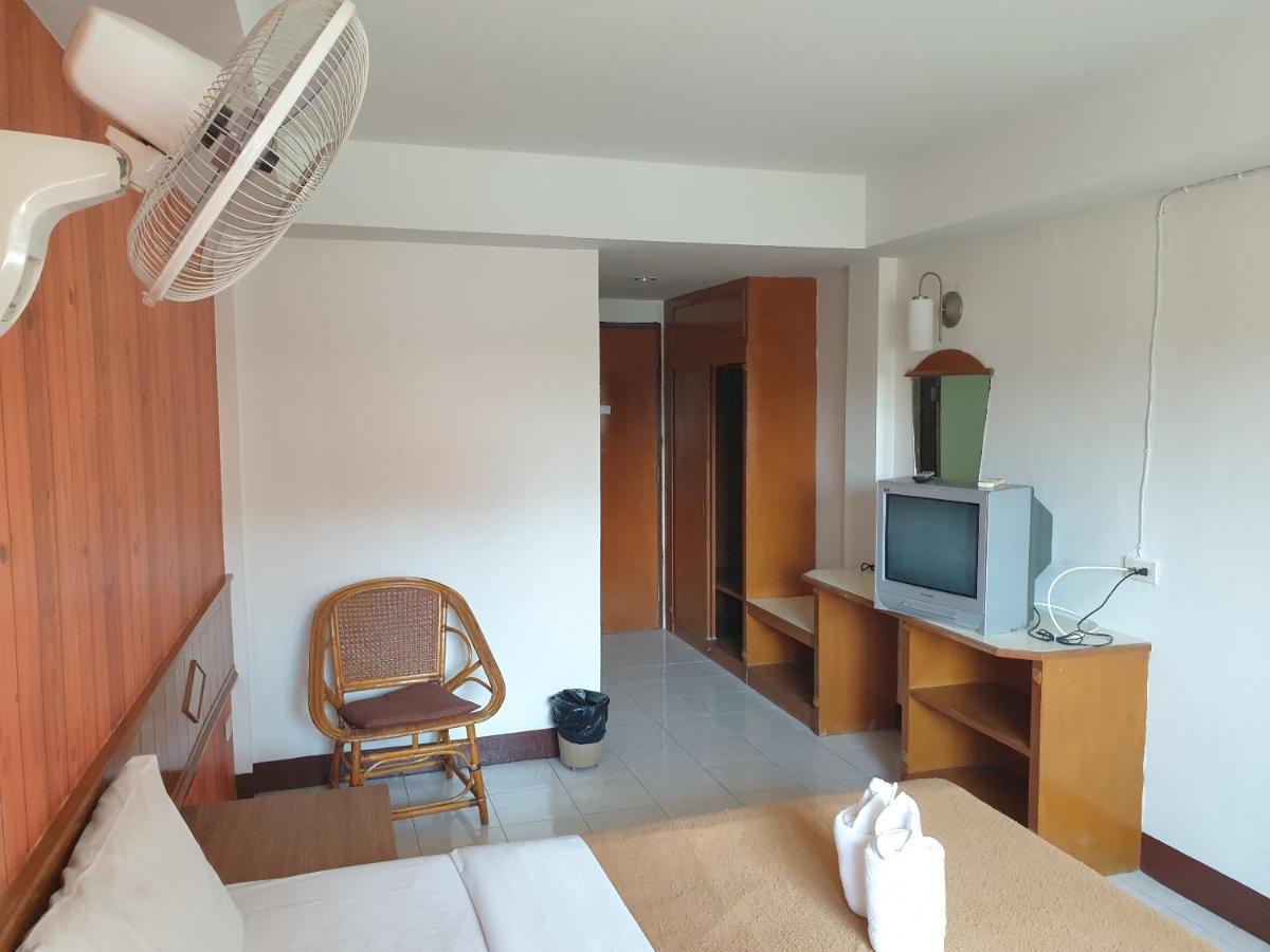 Naza Orchid Hotel 3*