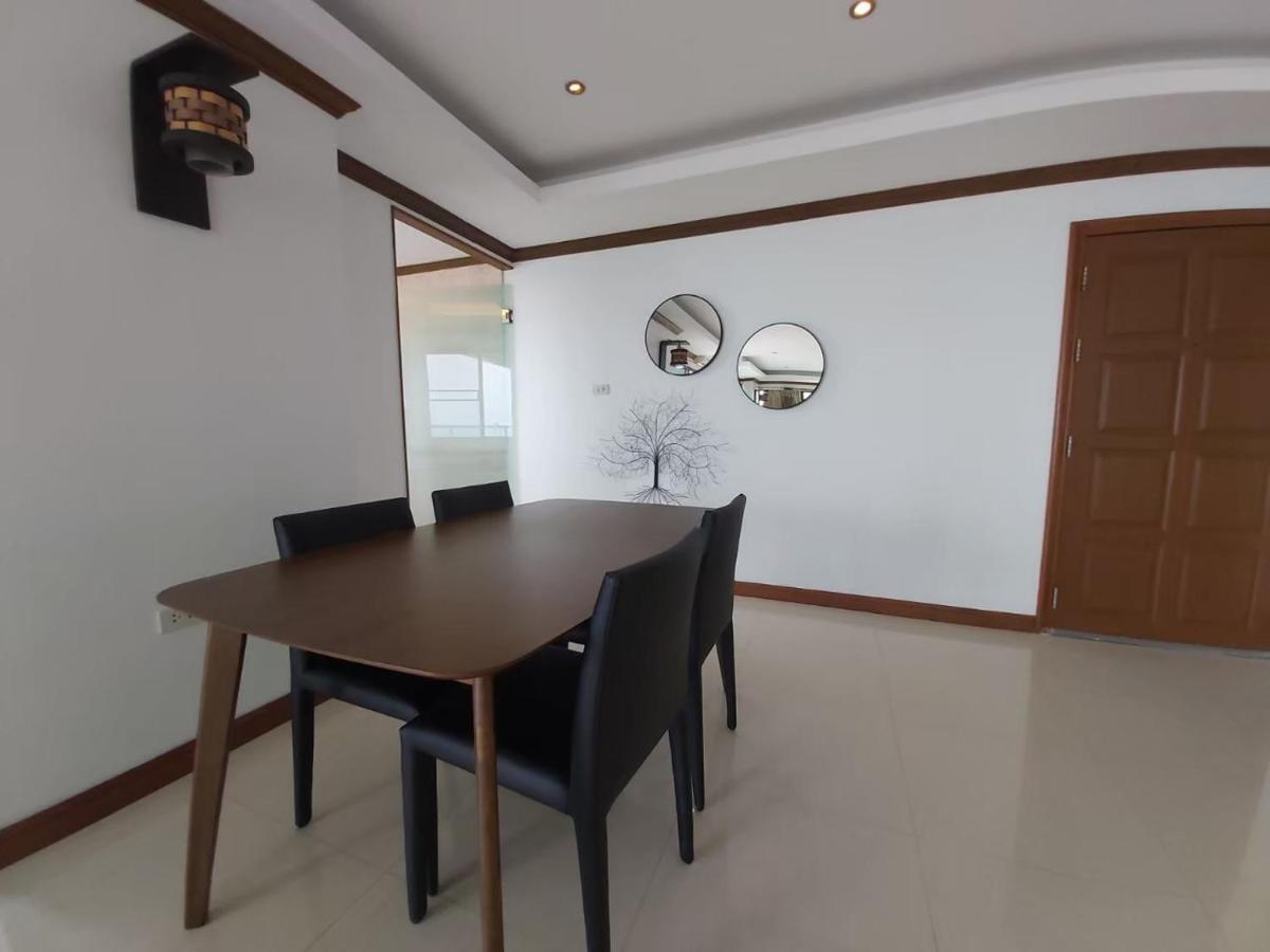 Condominum In Jomtien With Sea View, Balcony And Free Wifi Apartment *