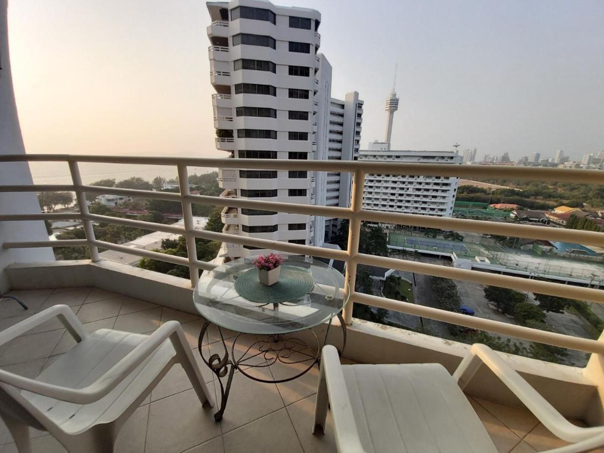 Apartment Condominum In Jomtien With Sea View, Balcony And Free Wifi *