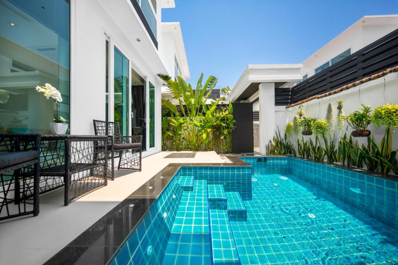 Hollywood Pool Jomtien * Pattaya