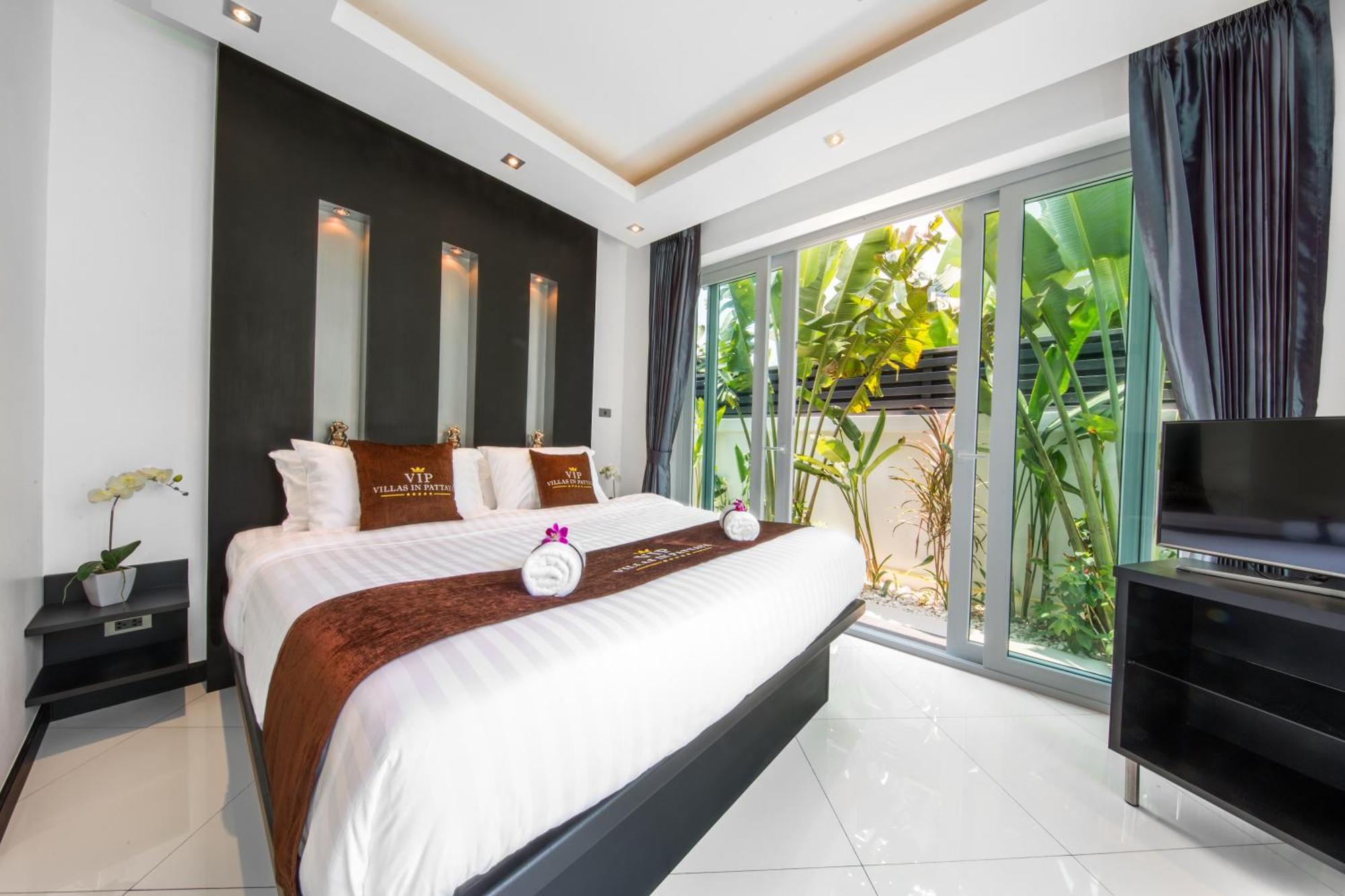 Hollywood Pool Jomtien Villa *