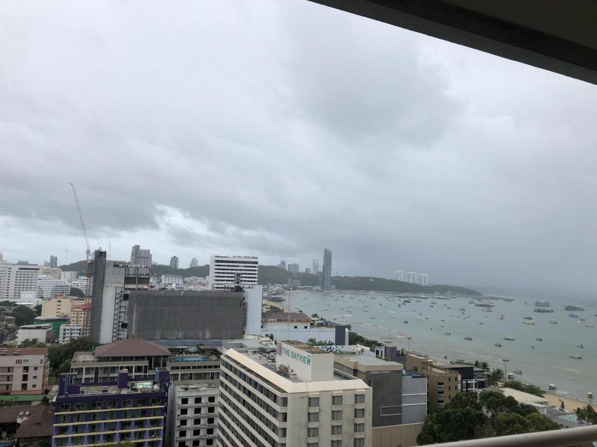 Joy Shop At View Talay 6 Apartment