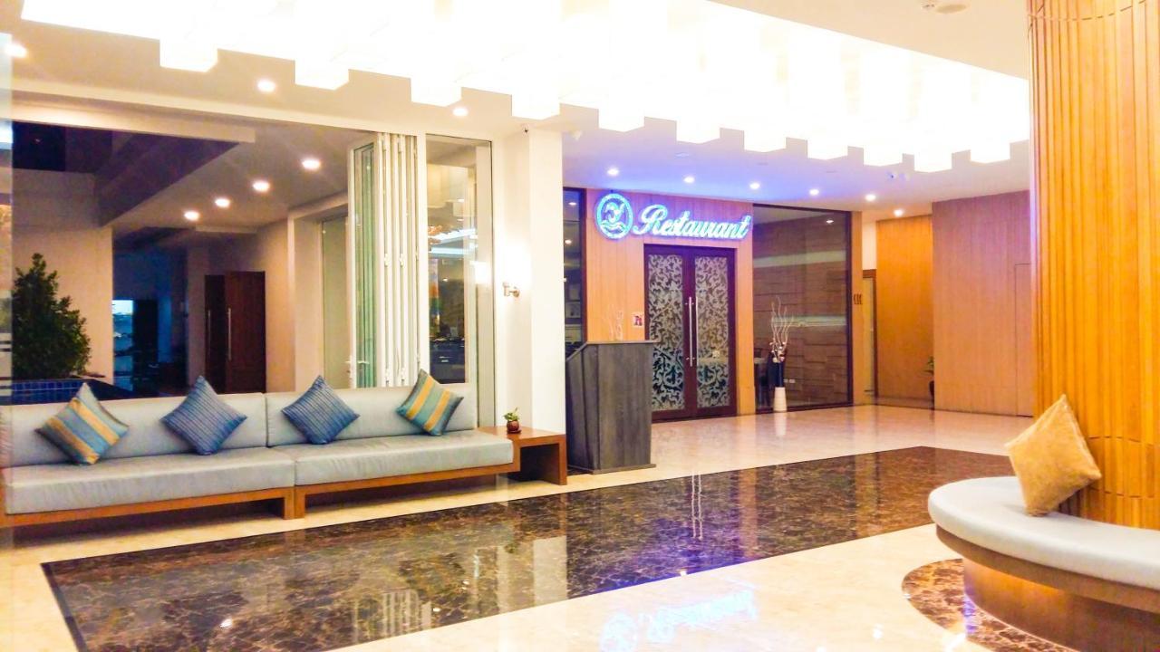 Vareena Palace 4*