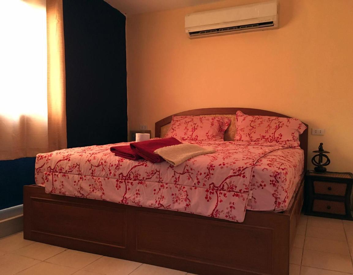 Hotel Canterbury Tales *