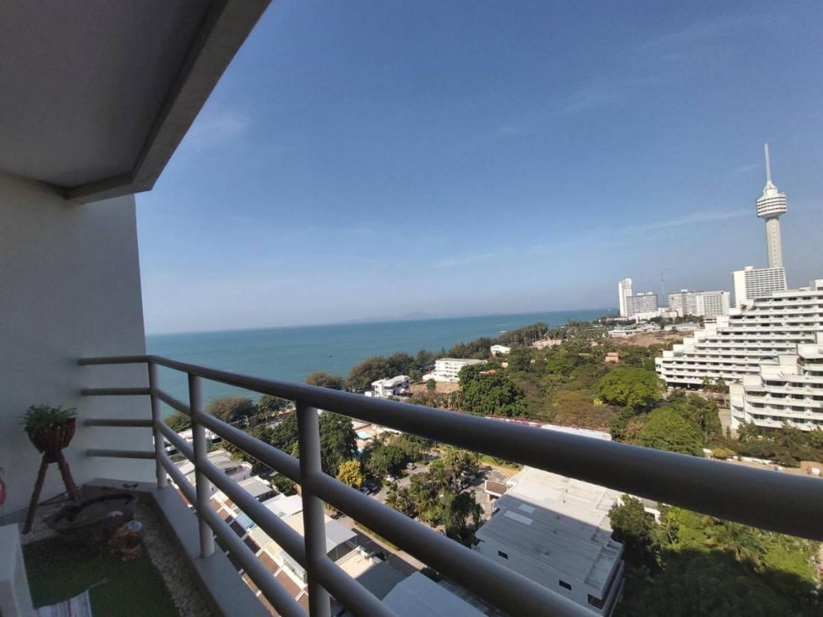 Apartment Condominum In Jomtien With Sea View, Balcony And Free Wifi Pattaya