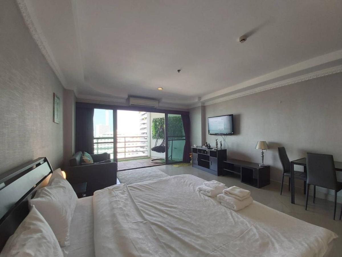 Condominum In Jomtien With Sea View, Balcony And Free Wifi Apartment *