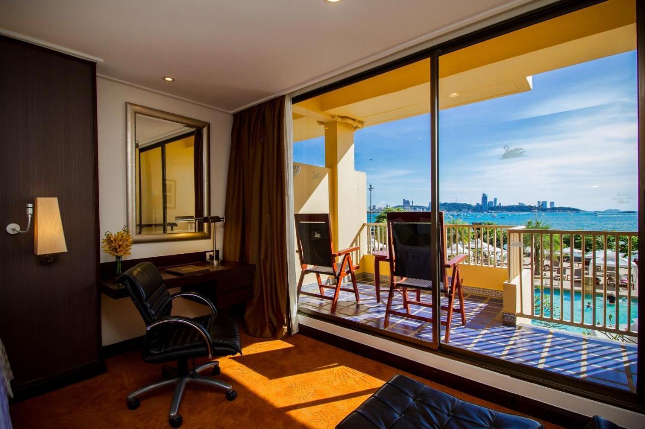 Dusit Thani Resort Pattaya