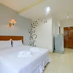 โรงแรม Sun & 5*