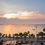 Eastiny Place 3* Pattaya