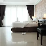 แอล เค พรีเมียร์ เรสซิเดนซ์