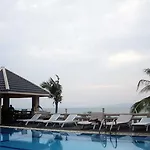 Golden Cliff House Resort 3*