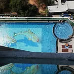 Cosy Beach View Apartments