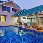 Pool Villa Tanzanite Near Walking Street