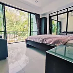 Villa 4poolvillas *