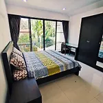 4poolvillas Villa *