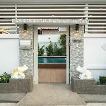 Sabai Pool Villa 12-15 Persons 6Br, Sauna, Pool Table, Karaoke, Bbq