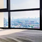 Center Seascape Apartment *