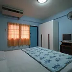 Oyo 1004 Naklua Mansion 2*