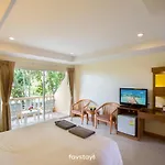 Twin Palms Suites And Residence Pattaya