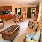 Butterfly Garden Boutique Residences By Frasier, A Lifestyle Destination And 1 To 3 Bedroom Units, 2 Full Bathrooms, Rain Shower, Bath, Complete Kitchen, Staff 24-7,fast Fiber Optic Wifi, 55
