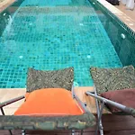 Tamnak 11br With Privater Pool โรงแรม
