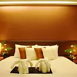 Windmill Hotel 3*