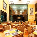 Hotel Le Vernissage 4*