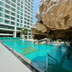 Luxury 1 Bedroom In Amari Residences