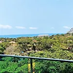 One Tower Seaview 64 อพาร์ทเม้น *