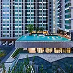 -amazing Location With Infinity Pool Pattaya