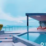 Apartment The Base Sea View