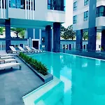 Apartment The Base Sea View *