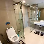 One Tower Seaview 86 Apartment Pattaya