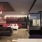 โรงแรม Tsix5 Phenomenal 5*