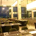 โรงแรม Tsix5 Phenomenal Pattaya