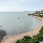 Cross Pattaya Pratamnak