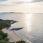 Cross Pattaya Pratamnak