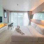 Serenotel Hotel