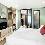 Edge By J&p Aparthotel 4*