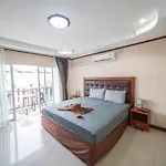 Shiba Hotel *