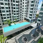 Apartment The Base In Pattaya