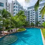 Rare Xxxl Swimming Pools Resort - Free Fast Wifi - Top Floor Pool View Balcony
